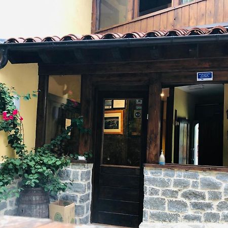 Albergue Villa De Bulnes Bagian luar foto