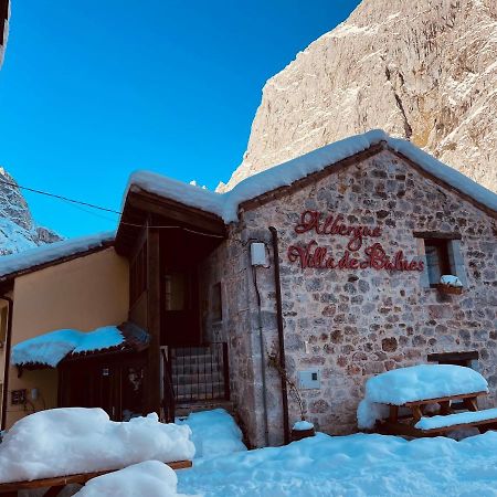Albergue Villa De Bulnes Bagian luar foto