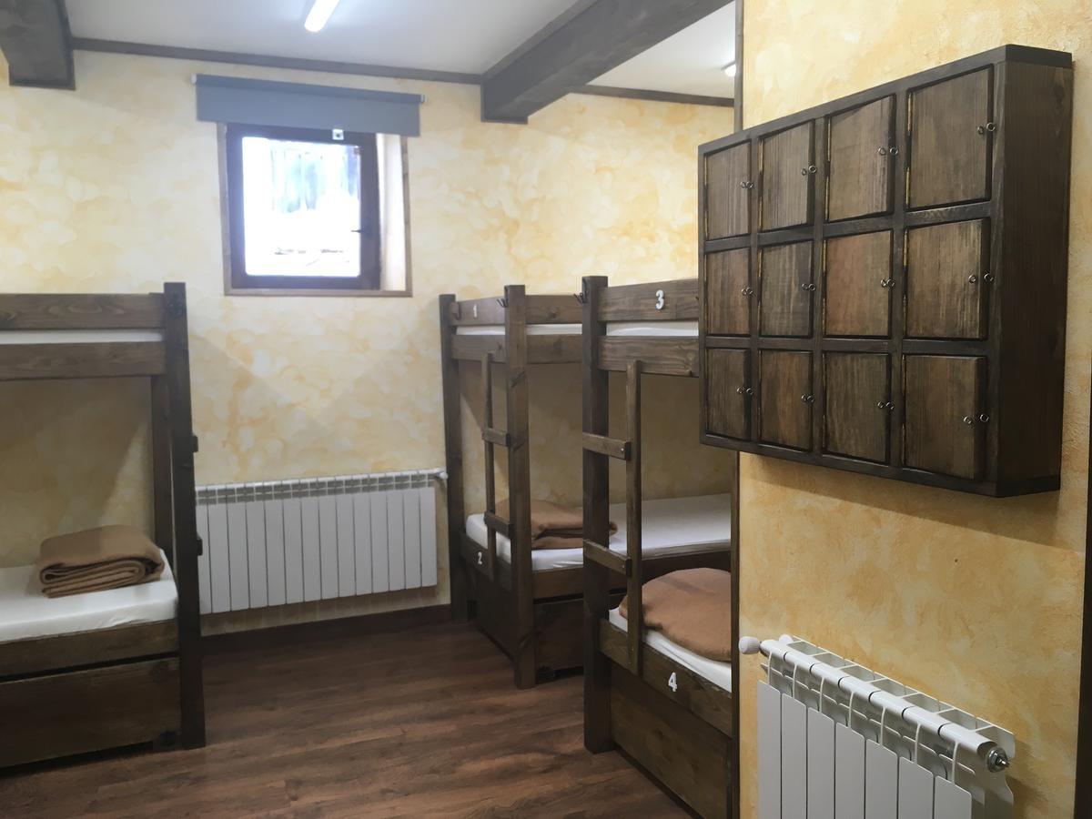 Albergue Villa De Bulnes Bagian luar foto